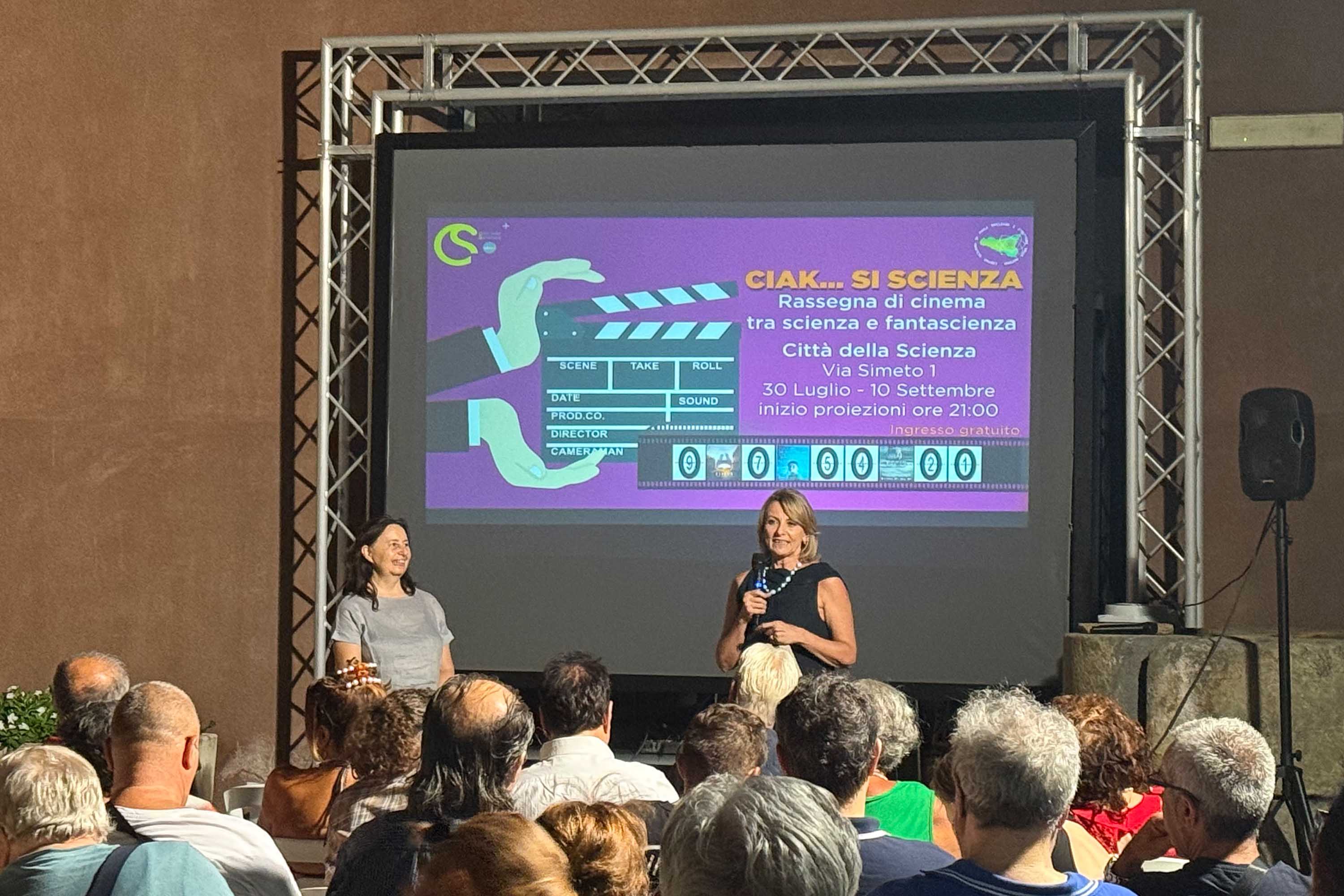 In foto Alessia Tricomi e Rita Cirmi