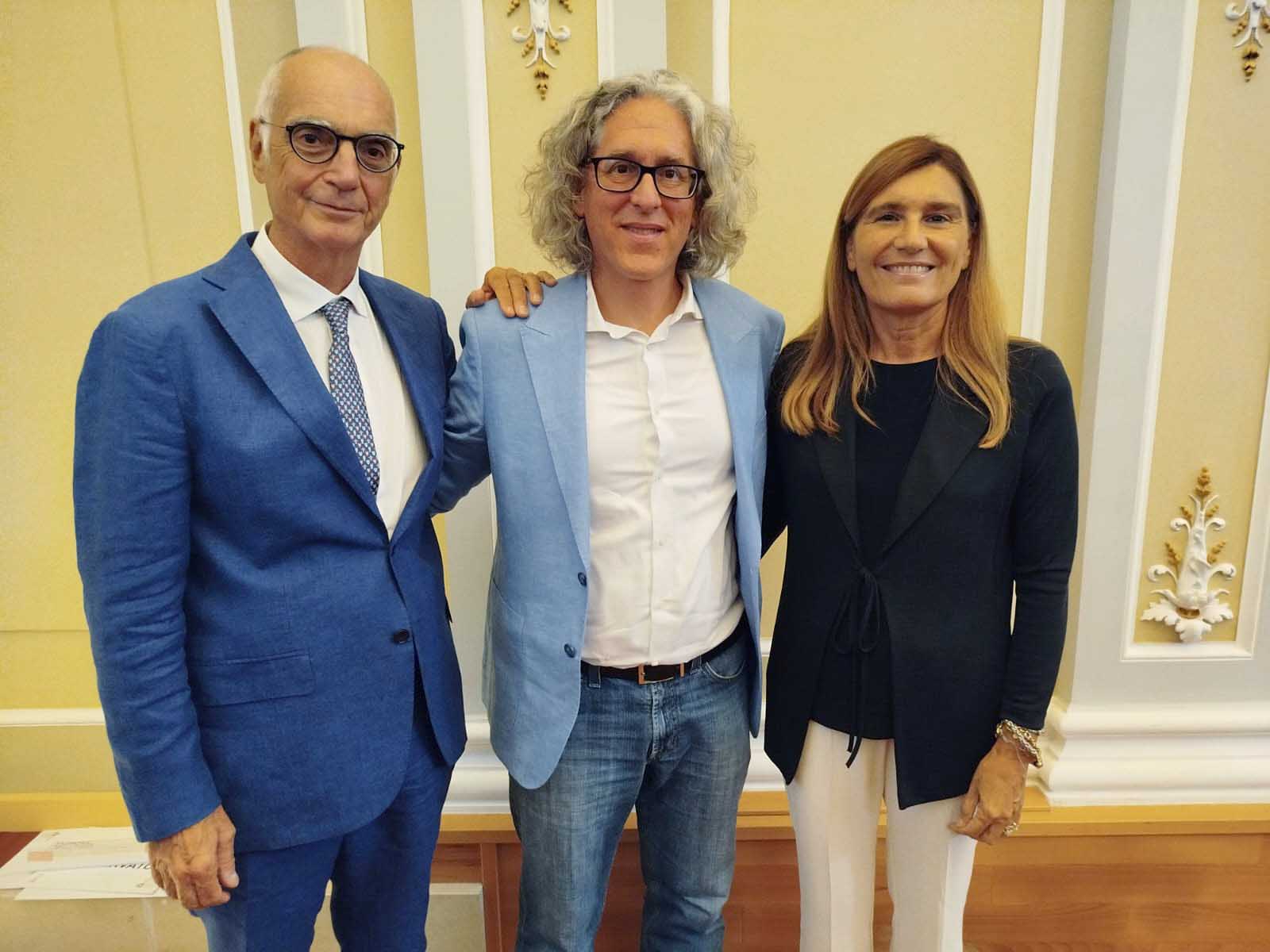 In foto da sinistra Renato Bernardini, Luca Berdondini e Ida Nicotra