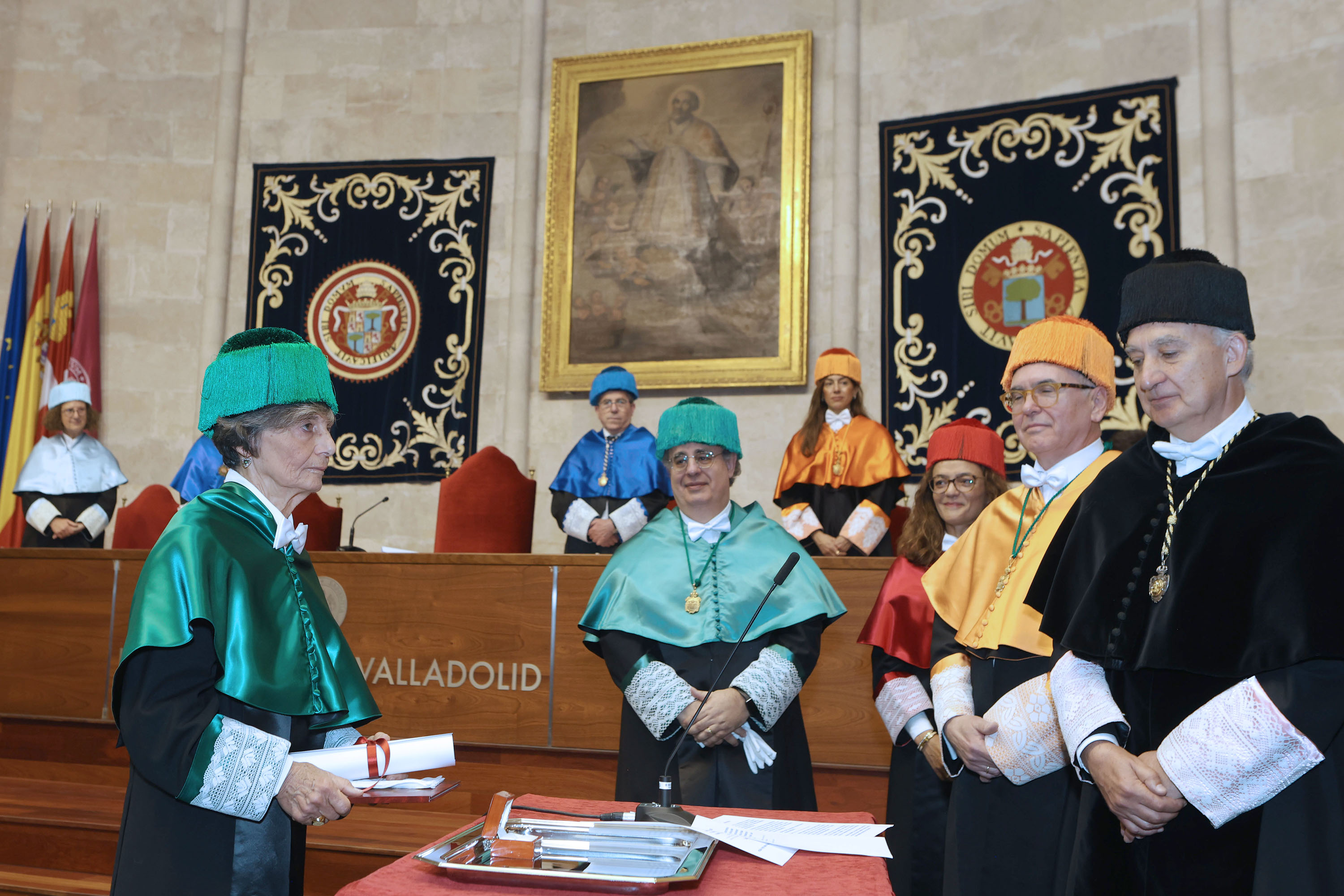 Un momento del conferimento del titolo di dottore Honoris Causa alla prof.ssa Romilda Rizzo