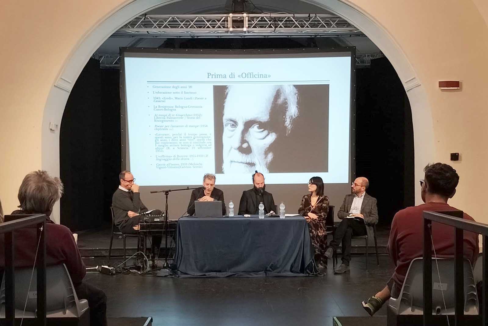 Un momento dell'incontro al Centro Universitario Teatrale