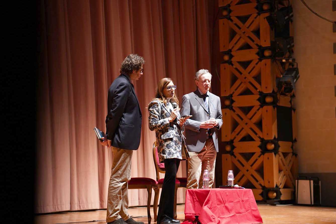 Un momento dell'intervento della prof.ssa Ida Nicotra