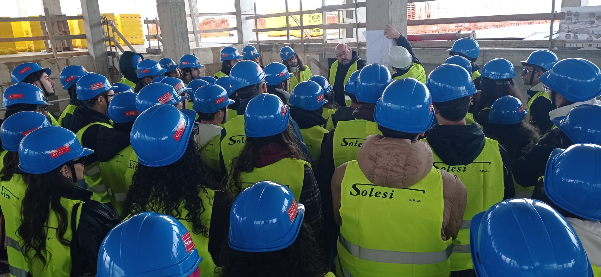 Un momento delle attività in cantiere