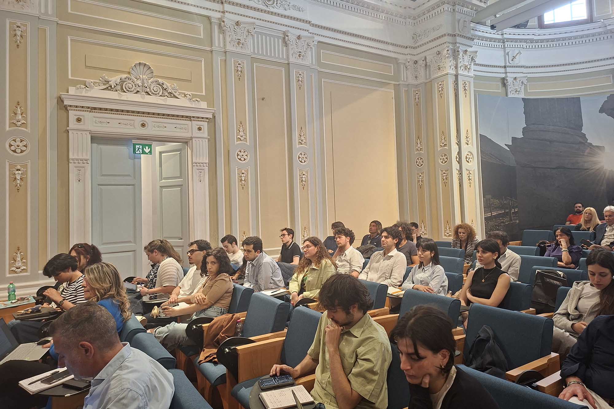Il pubblico presente in sala