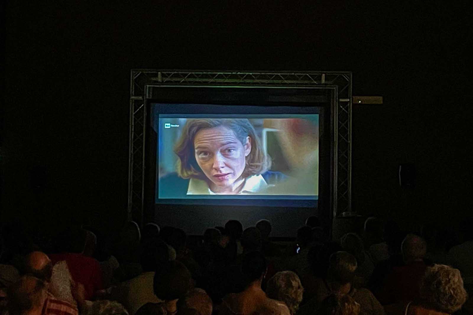 Una scena del film in cui Cristiana Capotondi interpreta Margherita Hack