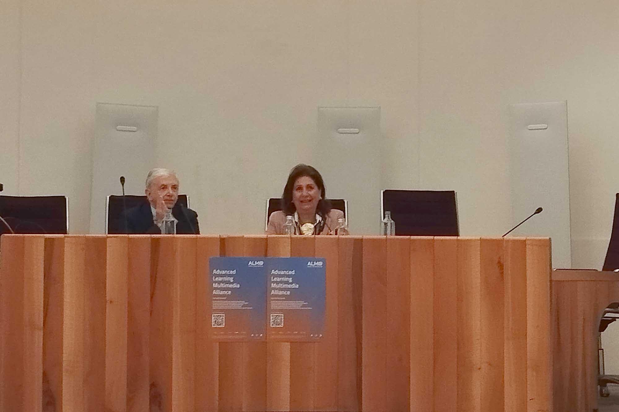 Un momento dell'intervento della prof.ssa Elita Schillaci