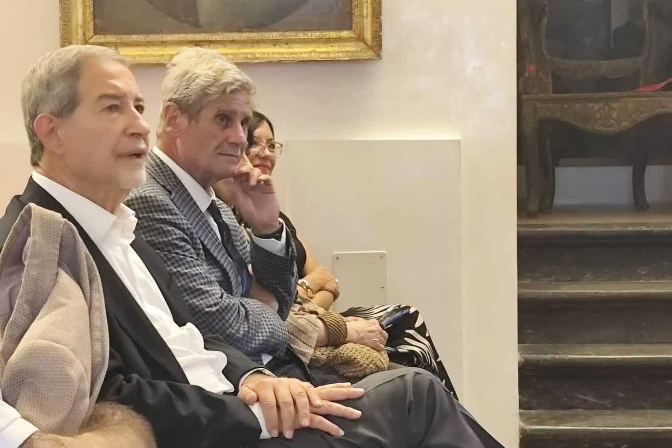In foto il ministro Nello Musumeci e il sindaco Giovanni Burtone