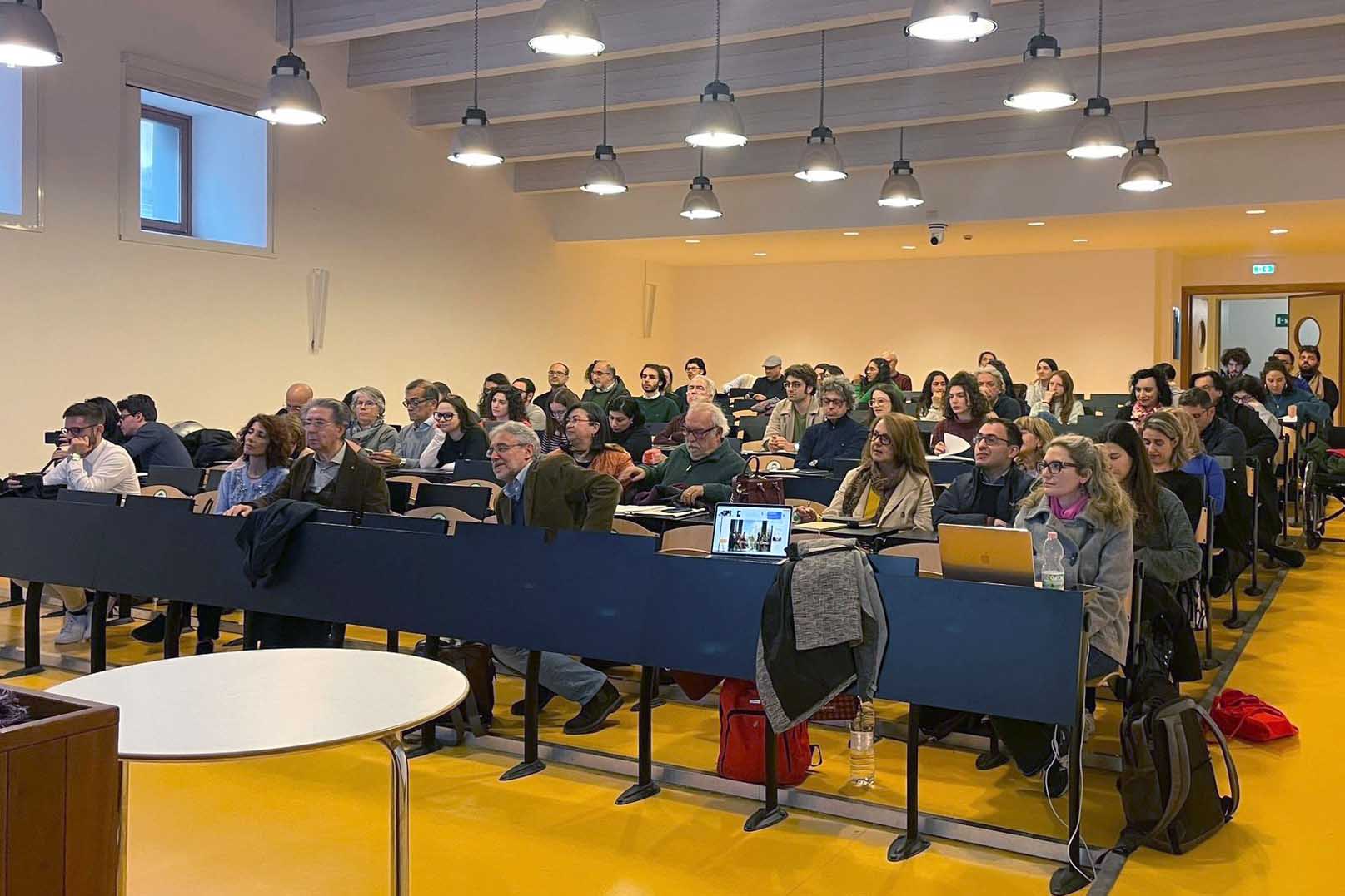 Studenti e docenti presenti all'incontro