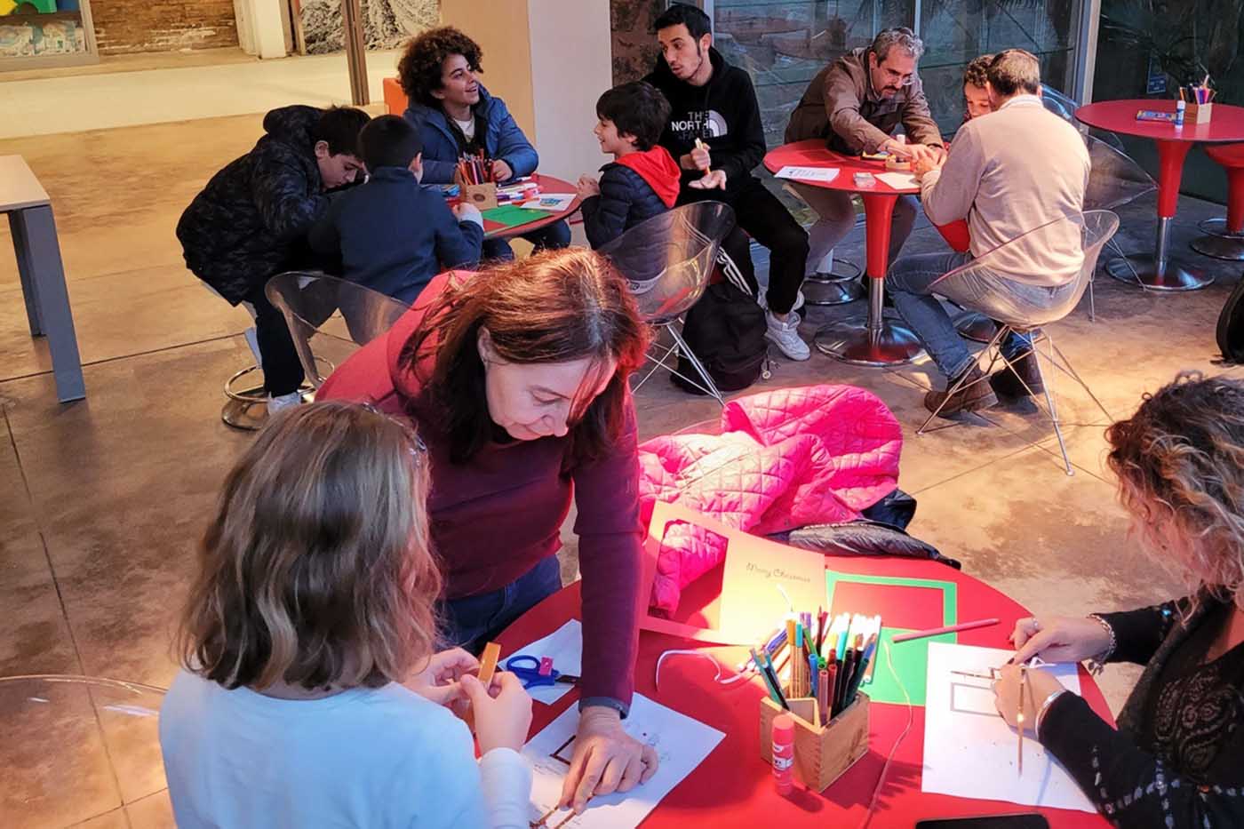 Un momento delle attività di Accendiamo il Natale