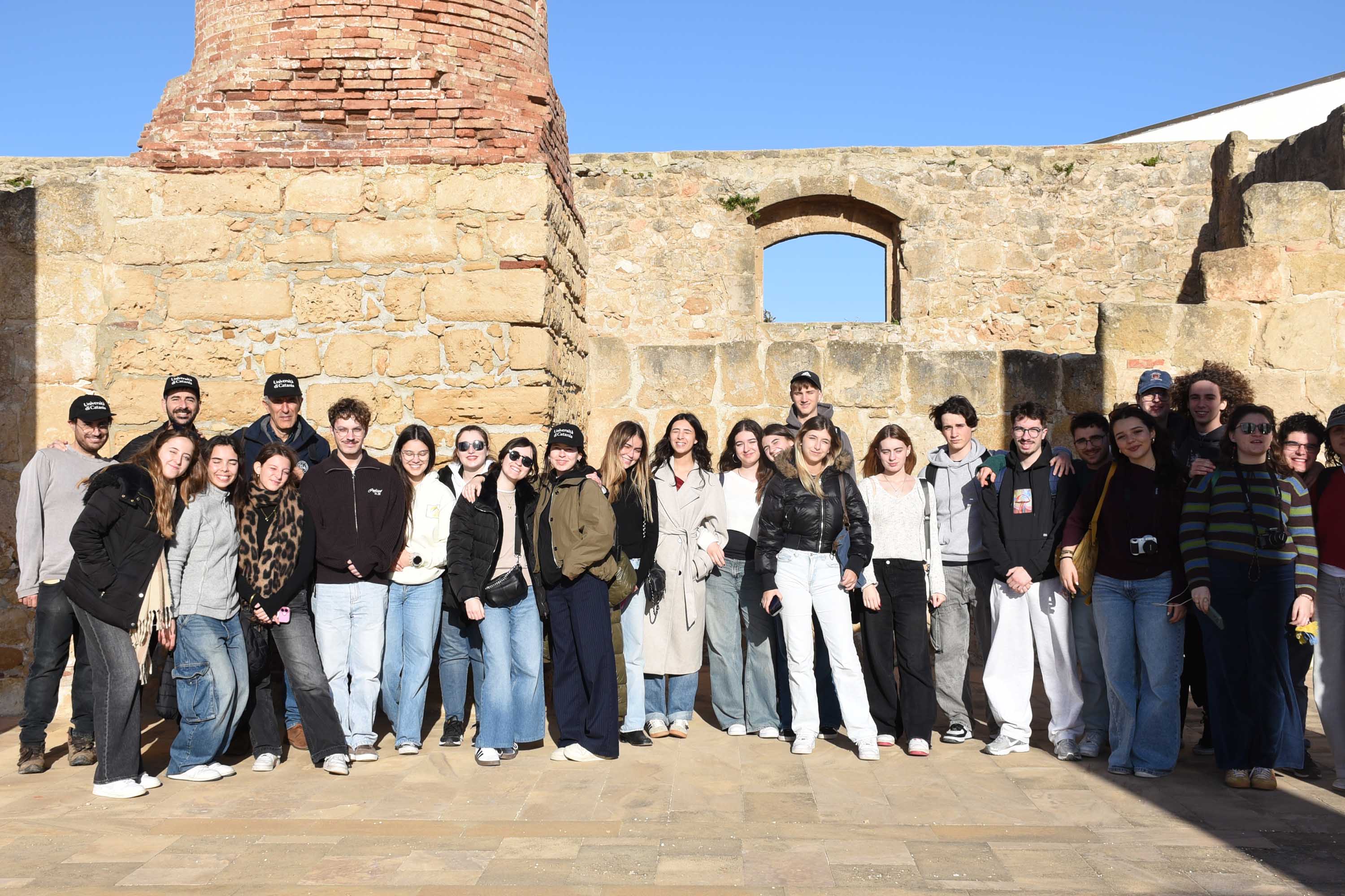 Studenti in visita alla Tonnara di Vendicari