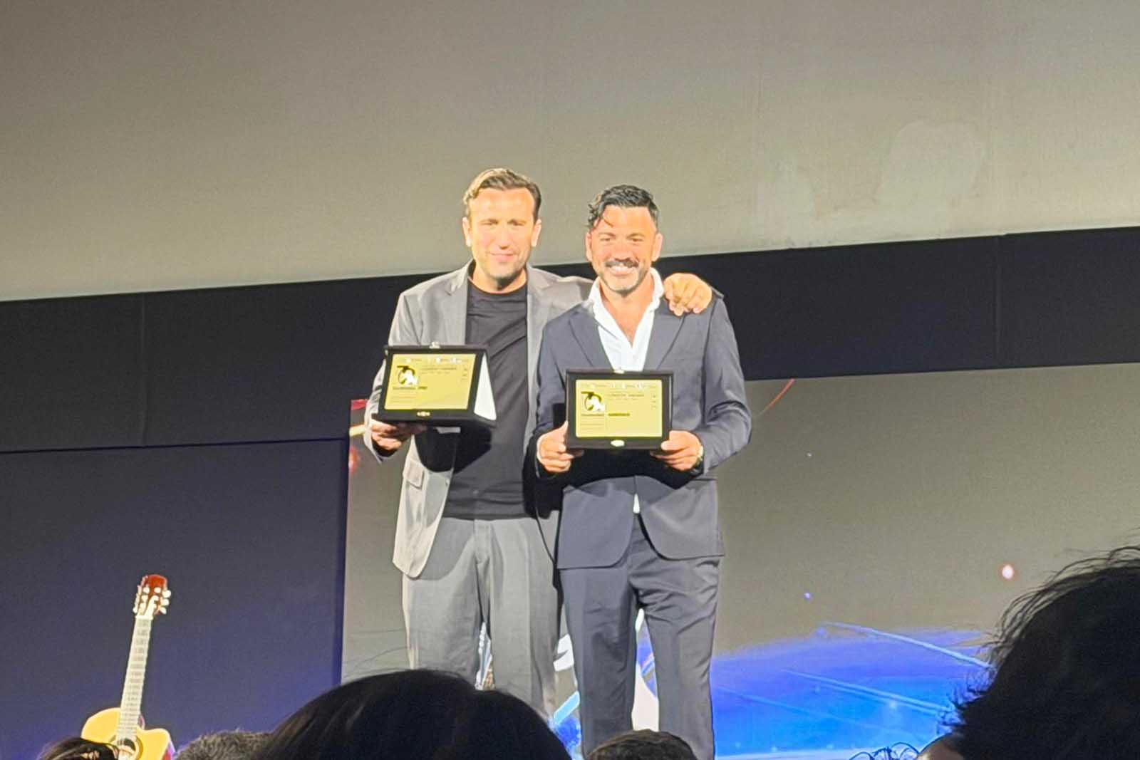 Un momento della serata di premiazione del Taormina Film Festival, con Pio e Amedeo tra gli ospiti premiati