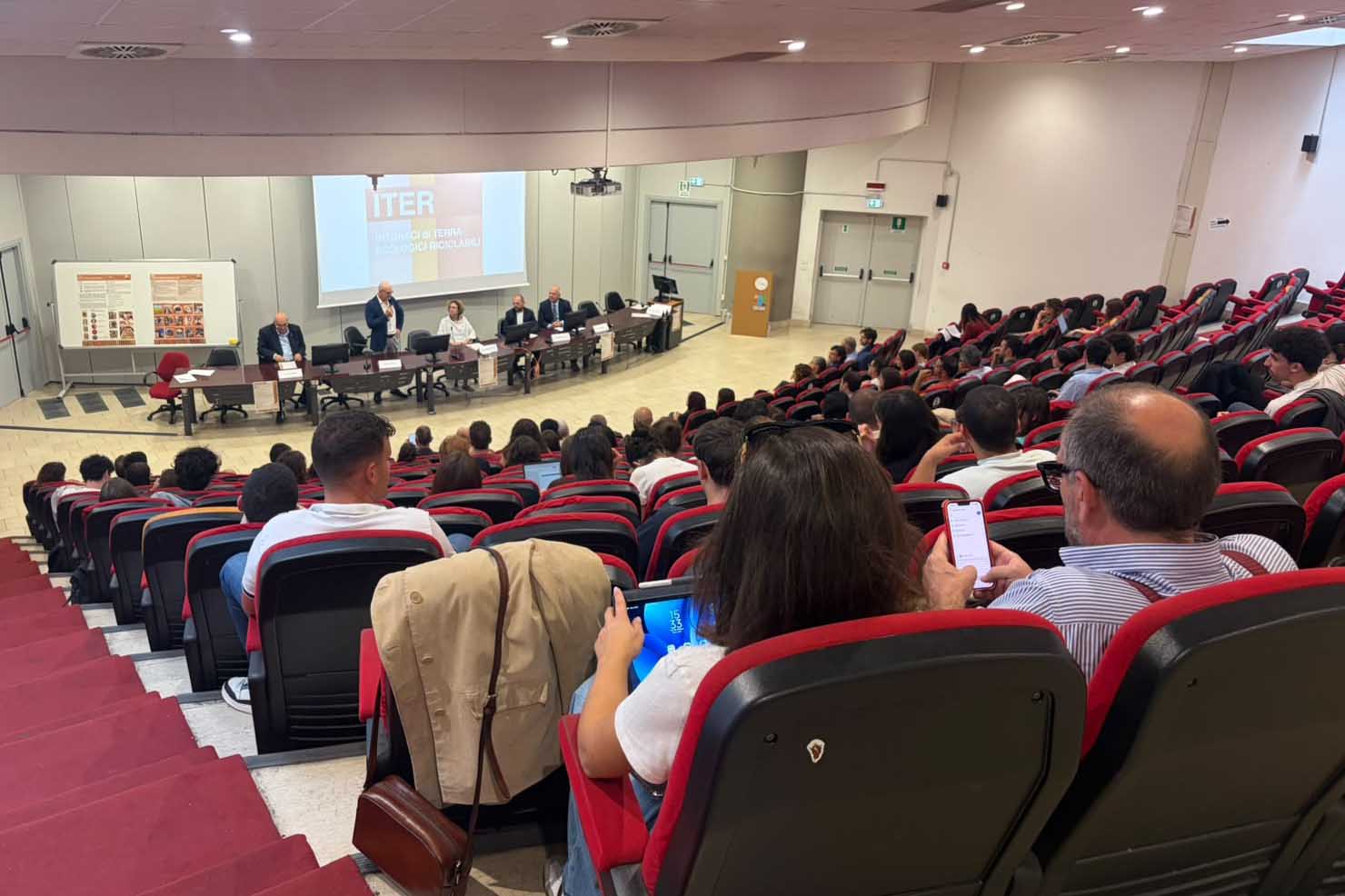 Pubblico presente in aula