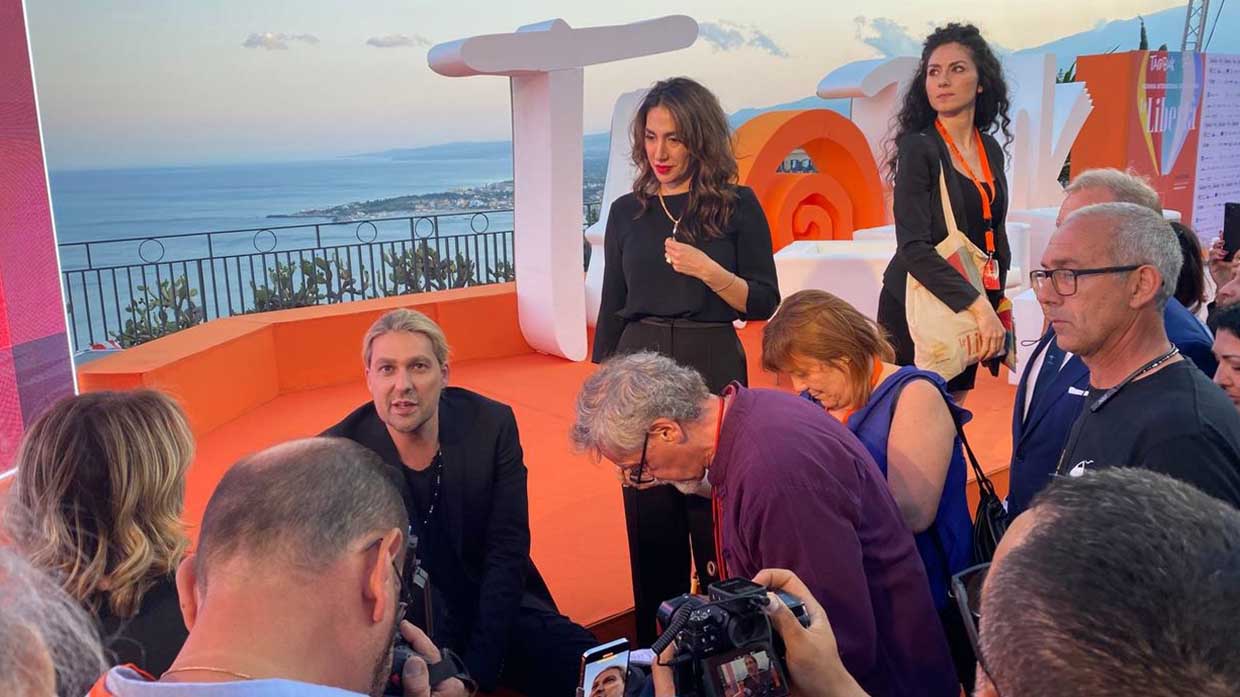 David Garrett si concede ai fan e ai giornalisti