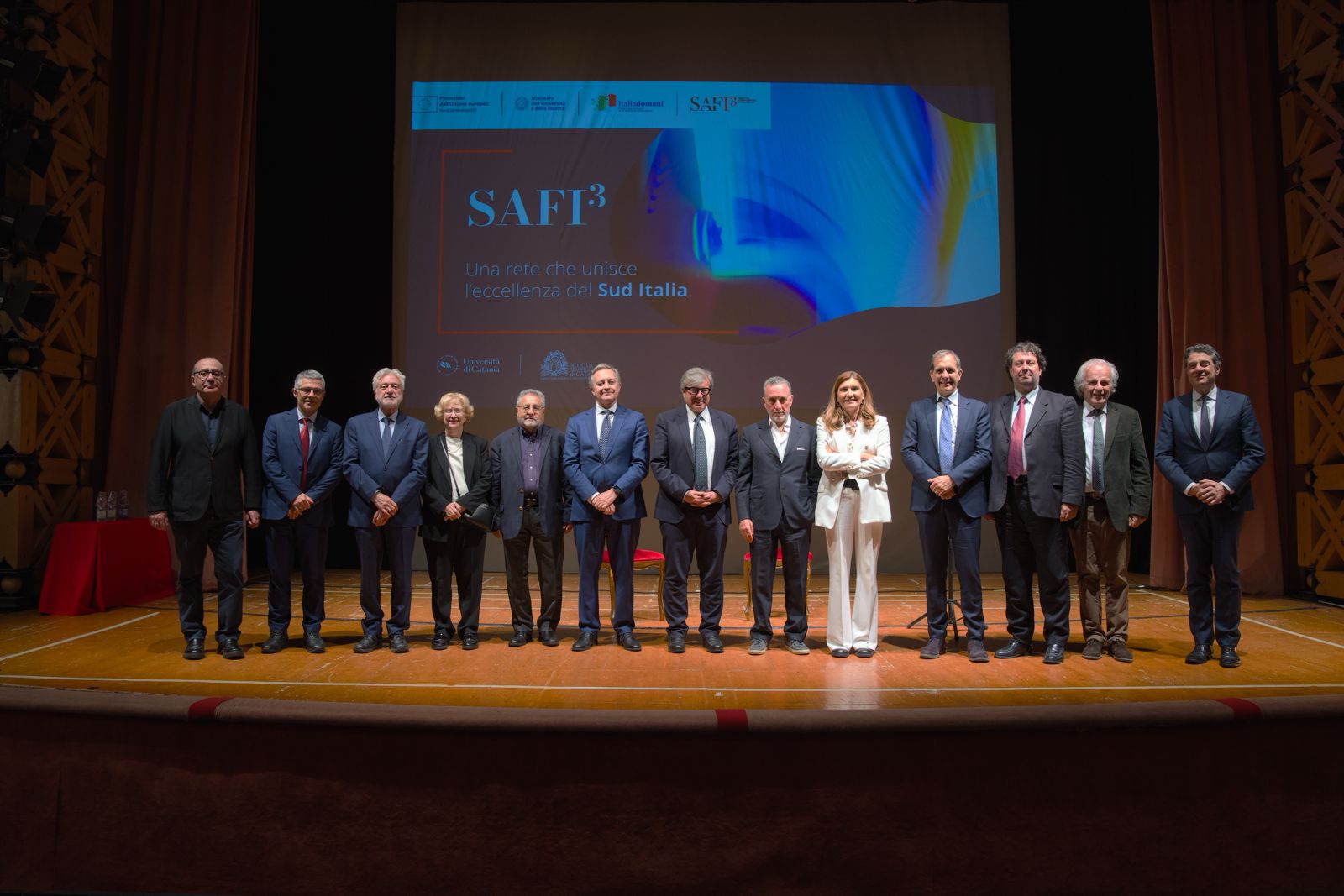 L'editorialista Polito con i rappresentanti delle istituzioni