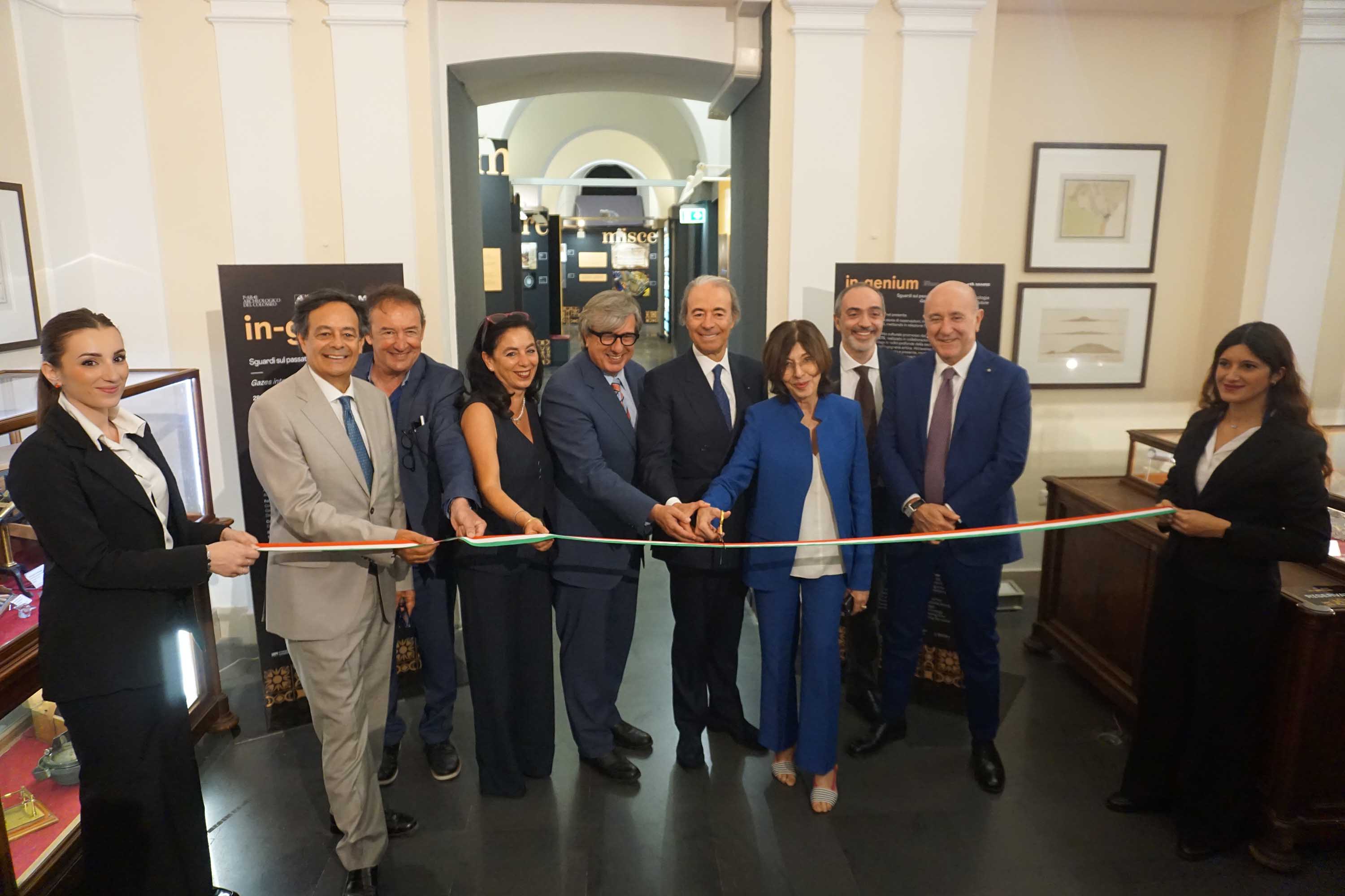 Un momento dell'inaugurazione della mostra