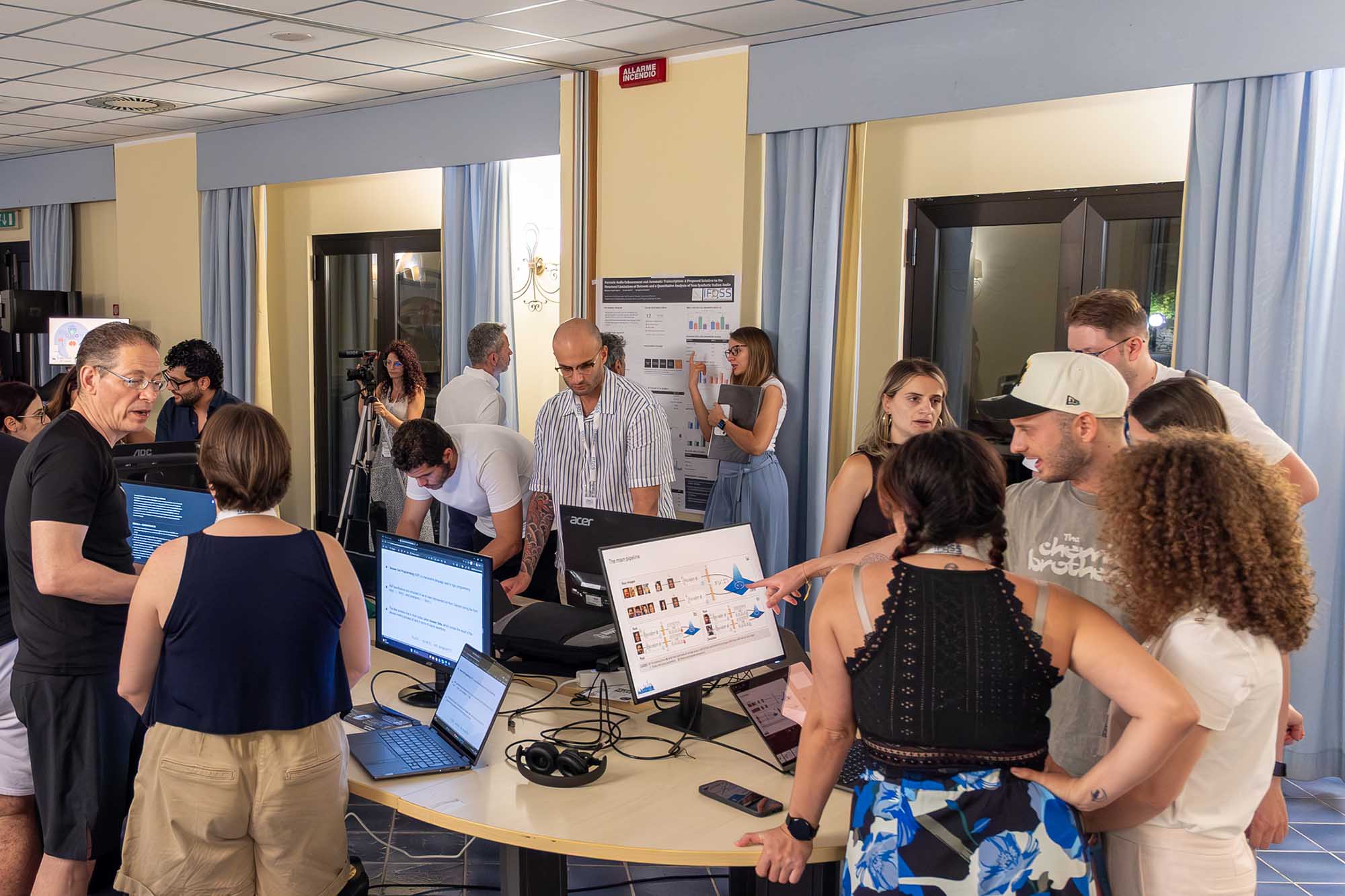 Un momento di presentazione dei poster a Ifoss 2026
