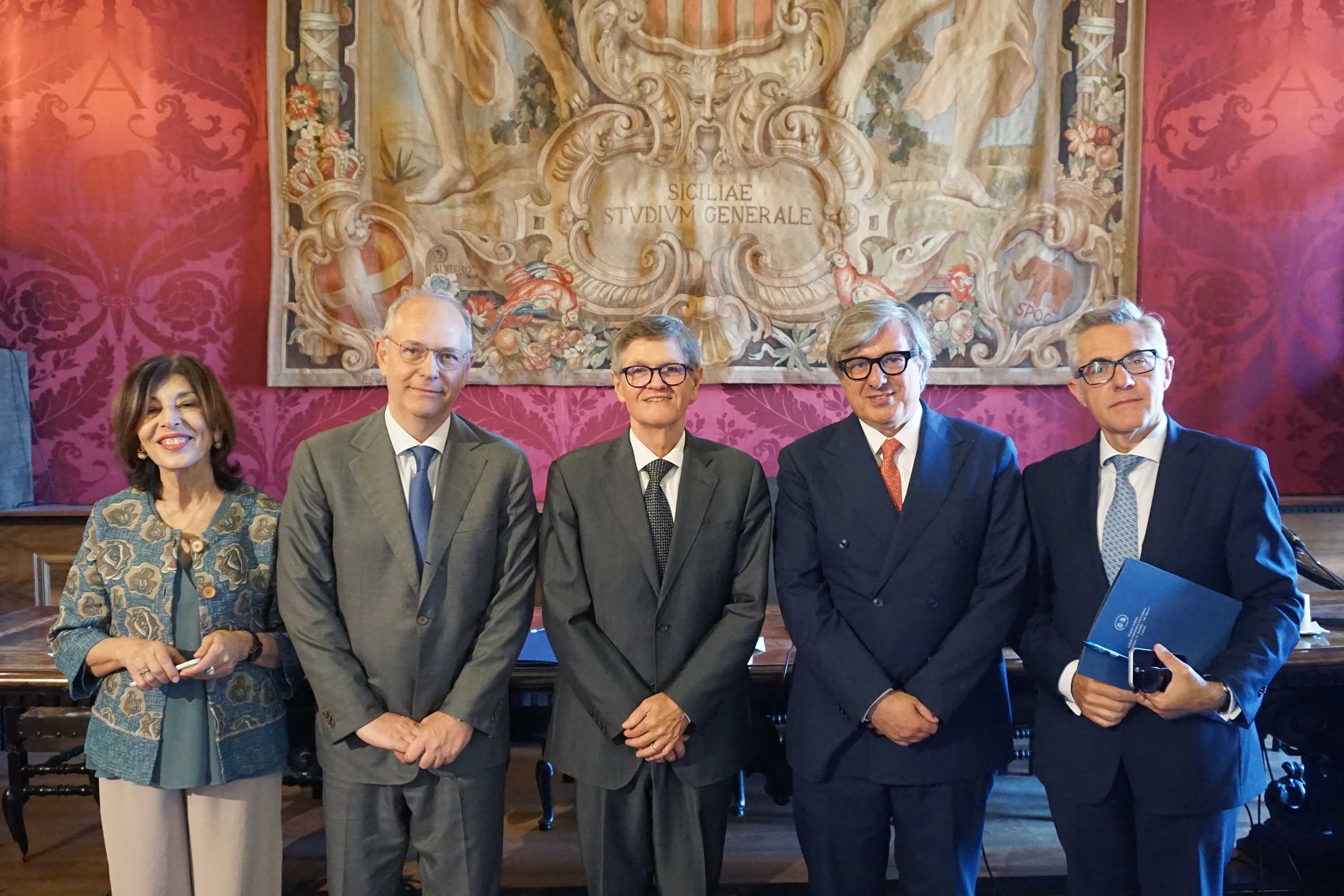 In foto da sinistra Lina Scalisi, Salvatore Gruttadauria, Angelo Luca, Enrico Foti e Giorgio Giulio Santonocito