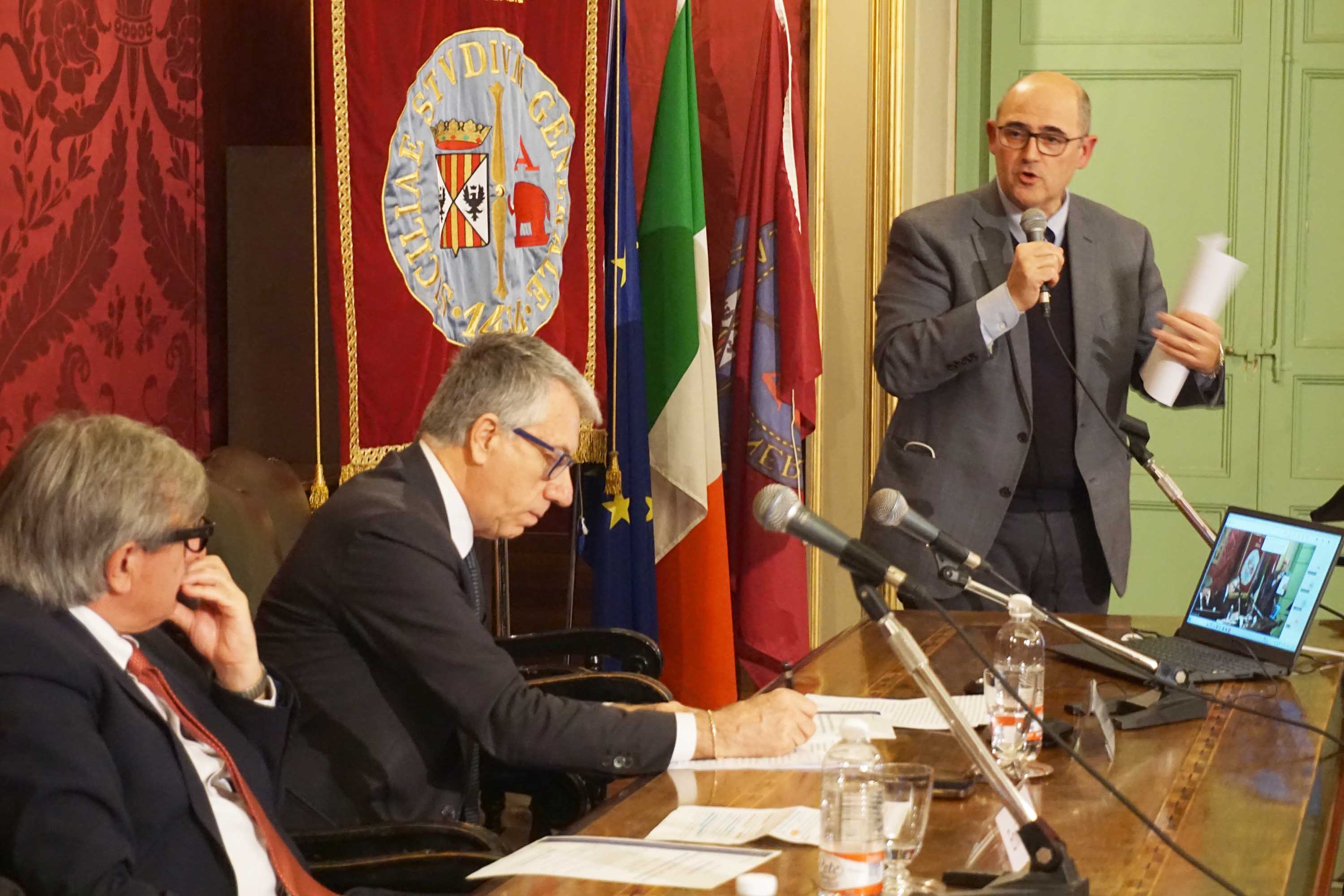 Un momento dell'intervento del prof. Salvatore Zappalà