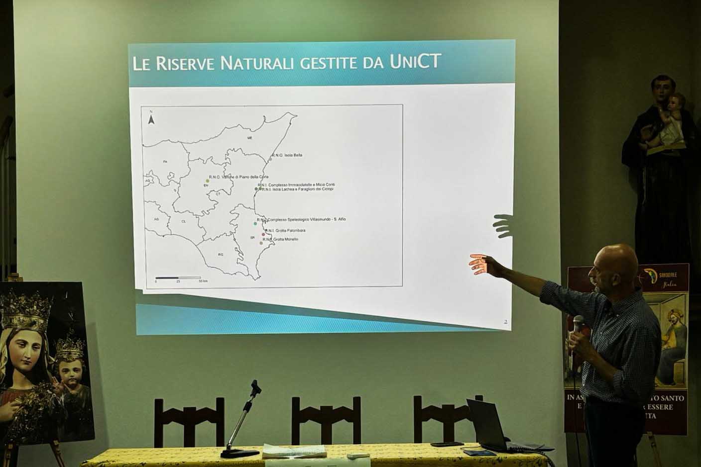 Un momento dell'intervento di Salvatore Costanzo