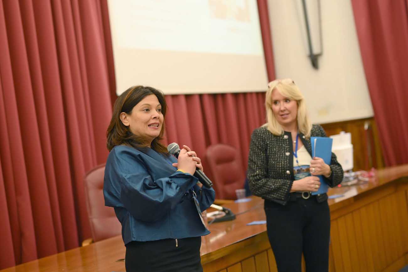 Un momento dell'intervento della prof.ssa Giorgia D'Allura