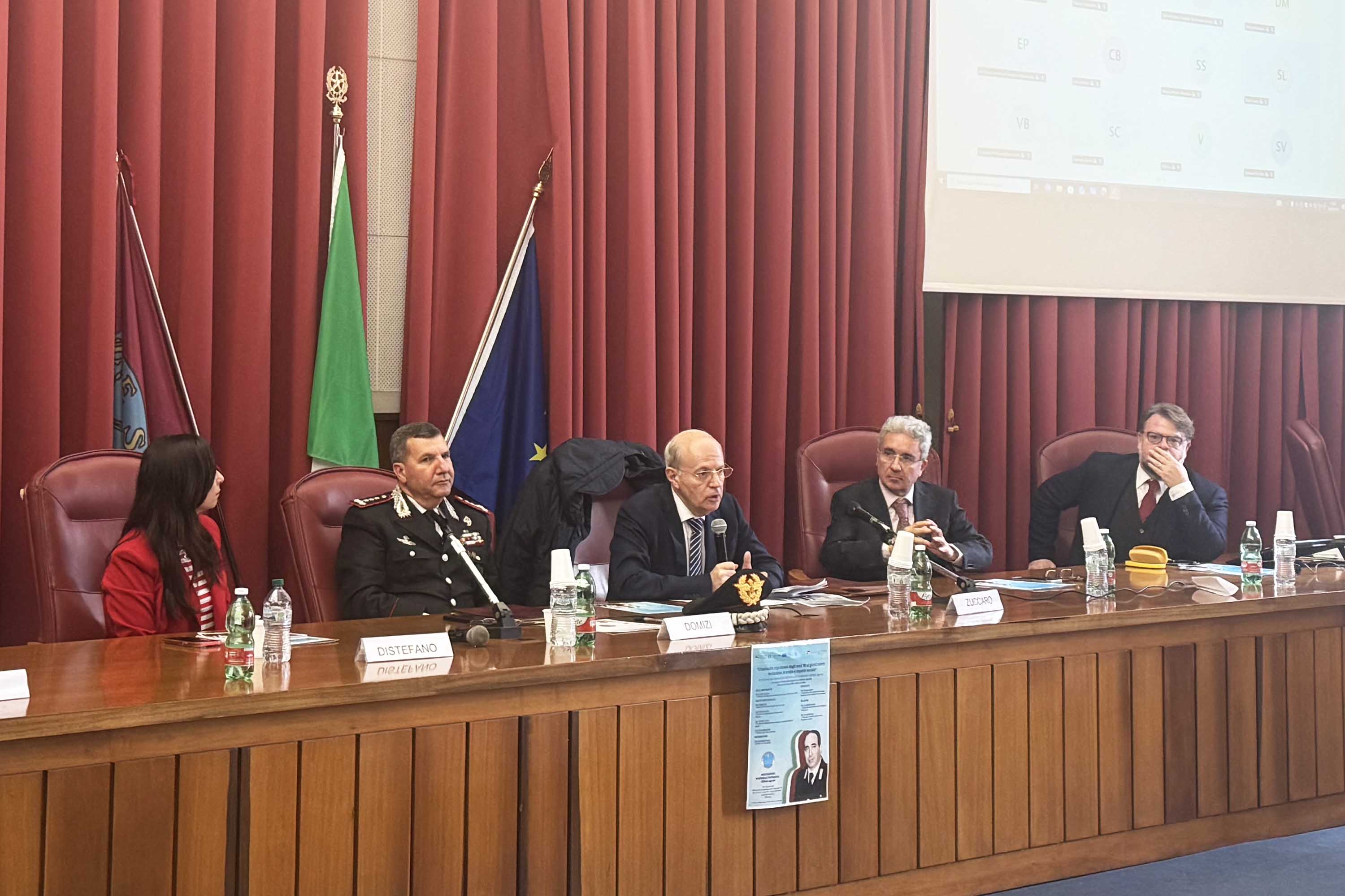 Un momento dell'intervento del dott. Carmelo Zuccaro