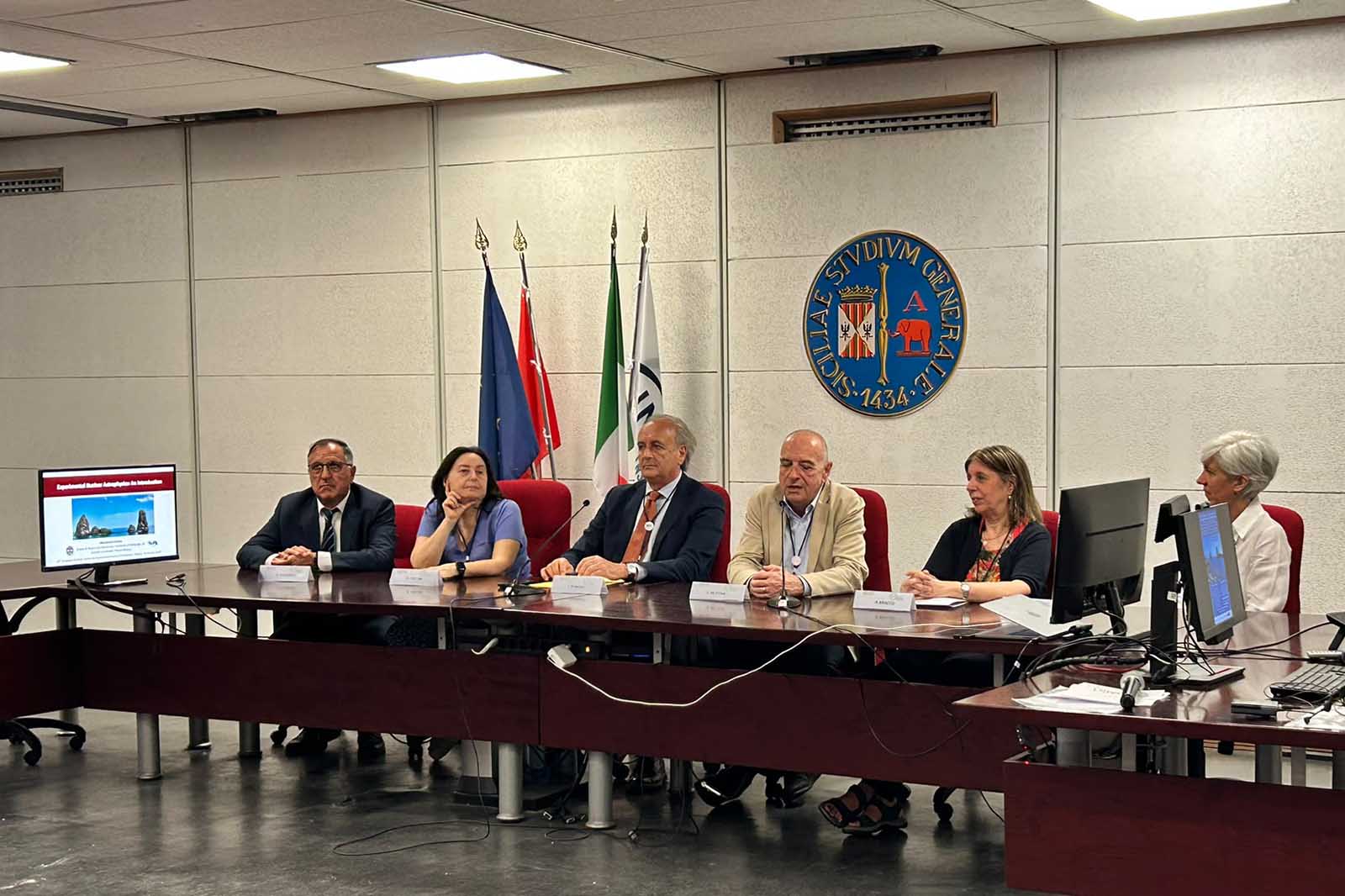 Il tavolo dei relatori