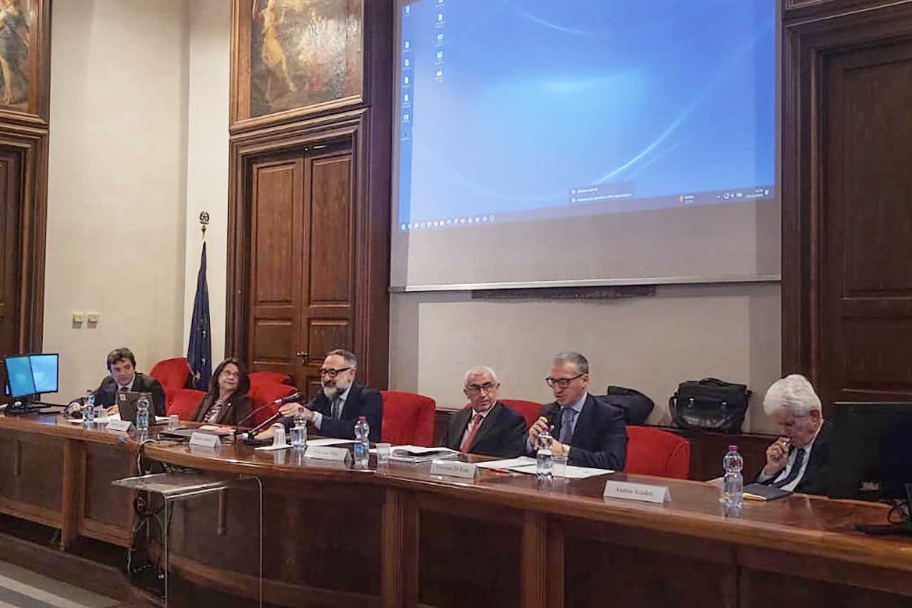 Il tavolo dei relatori