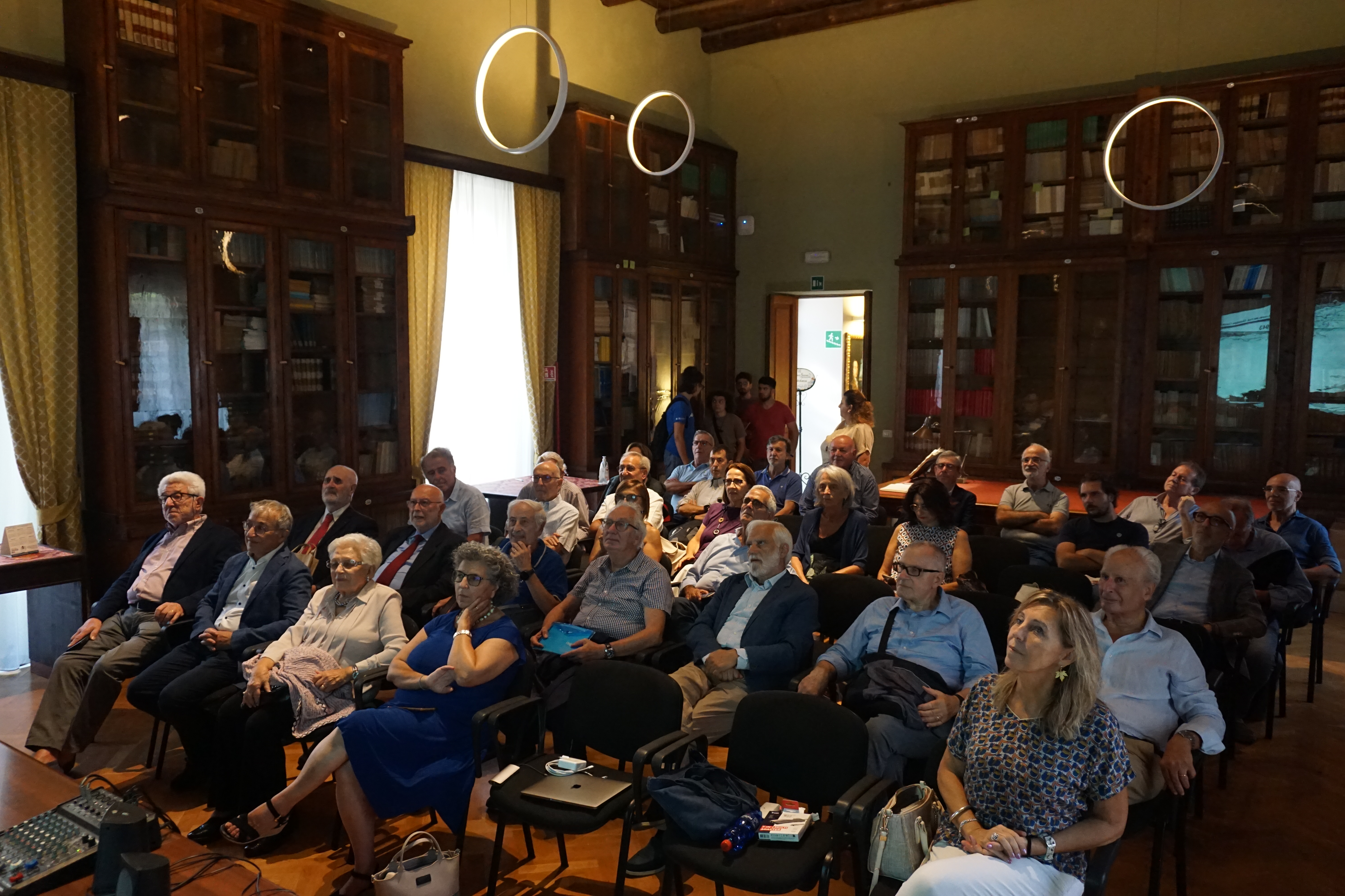 Un momento dell'incontro al Palazzotto Biscari, sede dell'Accademia Gioenia