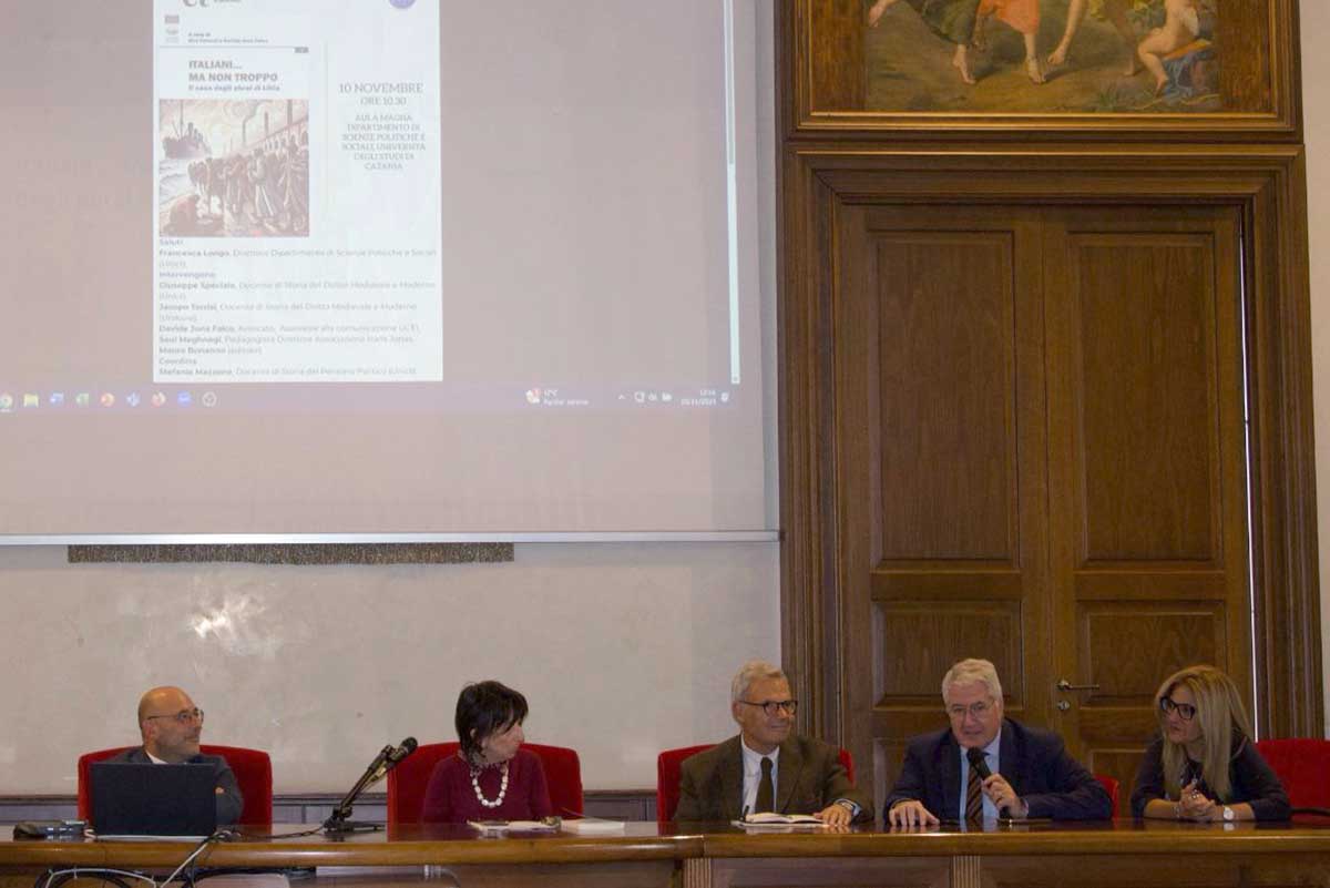 Il tavolo dei relatori