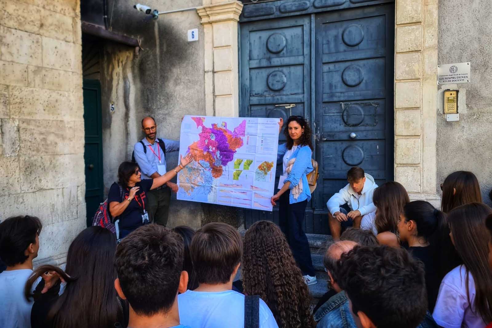 Un momento della visita alla Chiesa di Sant’Agata La Vetere