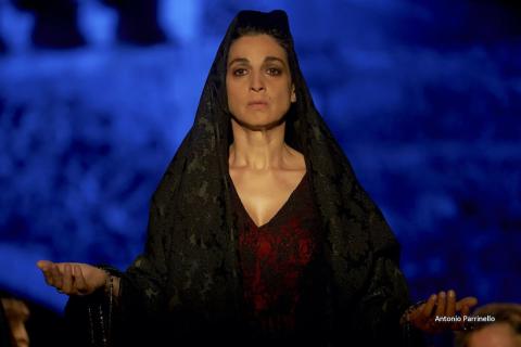 Donatella Finocchiaro in "La Lupa" (foto Antonio Parrinello)
