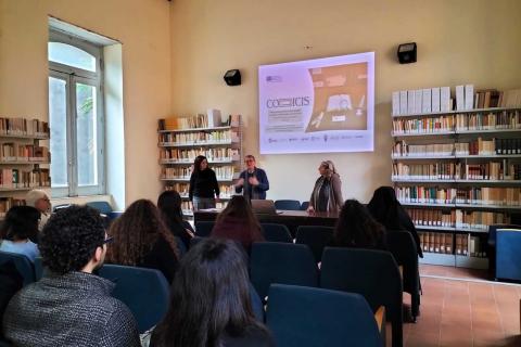 In foto da sinistra Daniela Iacobello, Alfio Signorelli e Simona Inserra