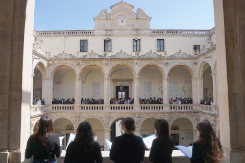 L'esibizione del Coro studentesco d'ateneo al Palazzo centrale dell'Università di Catania