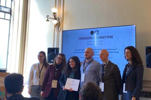 Il momento della consegna dell’attestato per il best paper della sessione sul tema della digitalizzazione
