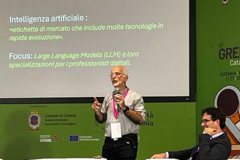 Un momento dell'intervento del prof. Giovanni Gallo