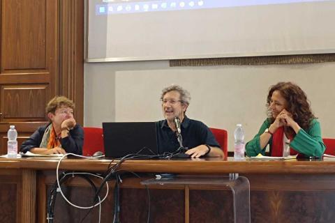 In foto da sinistra Donatella Della Porta, Gianni Piazza e Micaella Frulli