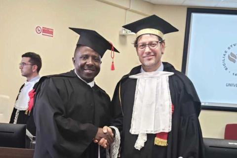 Mario Junior Jonathan insieme con il prof. Giuseppe Musumeci