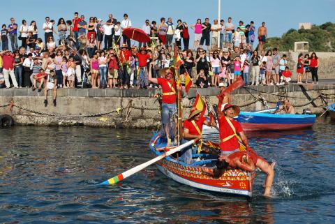 Aci Trezza, U' pisci a mare
