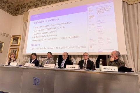 Il tavolo dei relatori