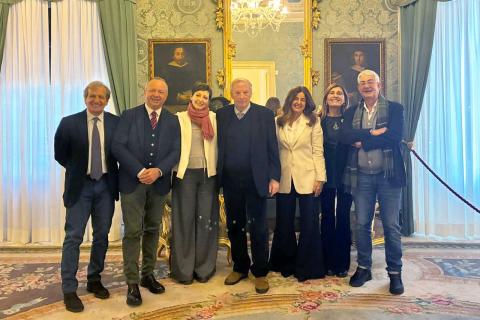 I relatori insieme con la presidente della Ssc, Ida Nicotra, e l'organizzatrice dell'incontro, la prof.ssa Gabriella Nicosia