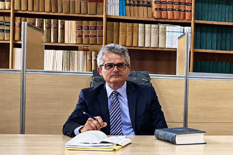 Il prof. Angelo Zappulla