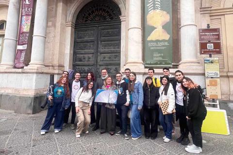 Docenti e studenti che hanno partecipato all'iniziativa