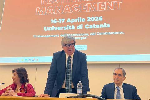 Un momento dell'intervento del rettore Enrico Foti