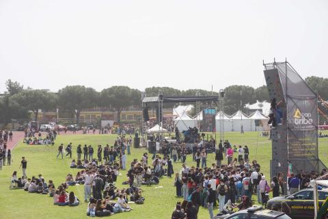 La climbing tower installata sul prato del Cus Catania