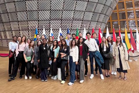 studenti e studentesse in visita a Bruxelles