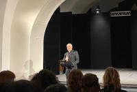 Un momento dell'intervento del mons. Luigi Renna