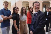 Il rettore Francesco Priolo mentre incontra i nuovi allievi della Ssc