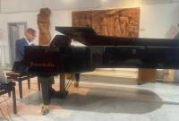 Un momento della lezione musicale di Leonardo Acone