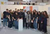 Il rettore Enrico Foti in visita allo stand del Medclin