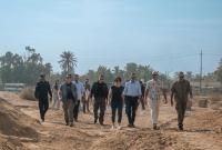 Un momento della visita dell'ambasciatore italiano a Baghdad