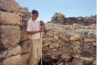 Gianluca Ranieri durante i lavori di rilievo della porta a baionetta